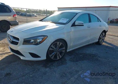 2015 Mercedes-Benz Cla 250 z USA, uszkodzony, nr VIN WDDSJ4EB6FN217531